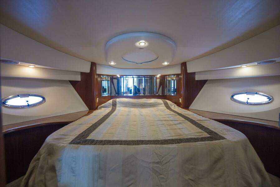 Silverton 52 - Immersed - 