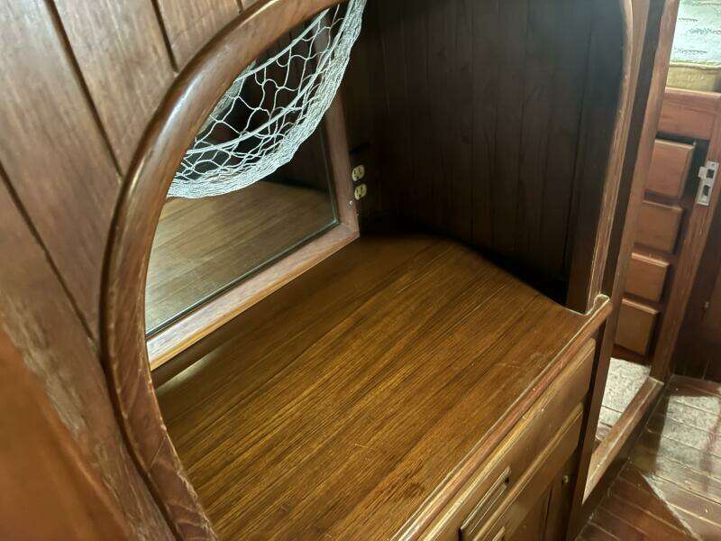 1983 Vagabond 42 Ketch