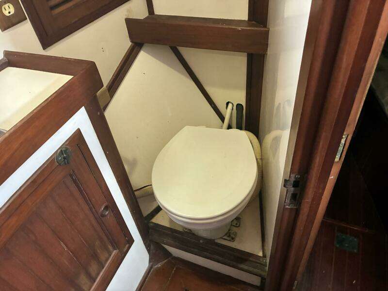 1983 Vagabond 42 Ketch