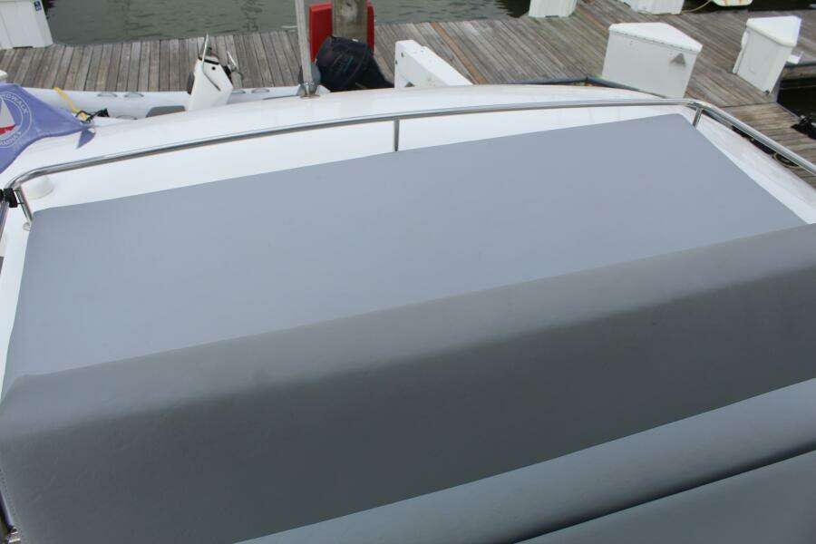 2004 Lagoon 43 Power Cat