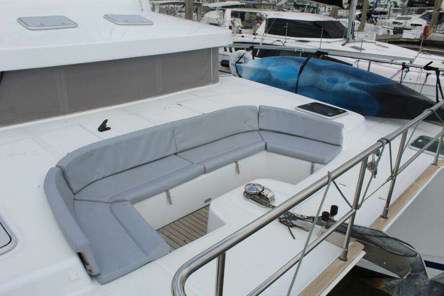 2004 Lagoon 43 Power Cat