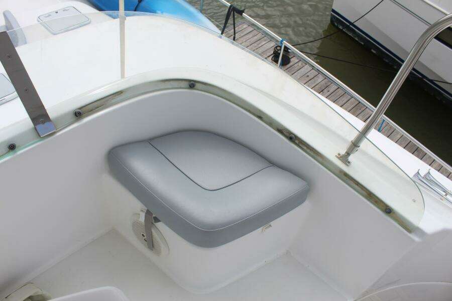 2004 Lagoon 43 Power Cat