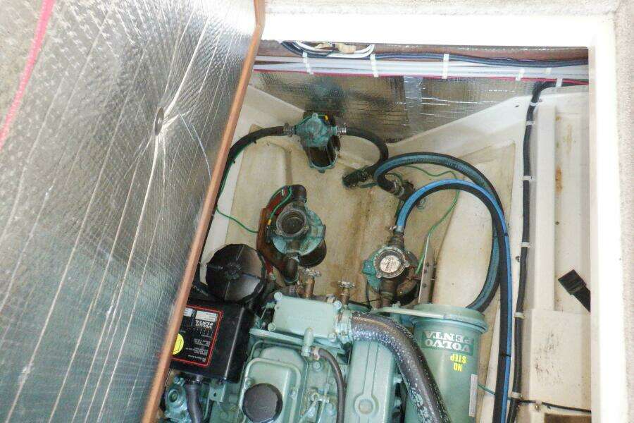 2004 Camano 31 Troll