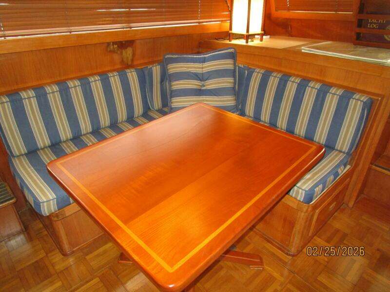 42' Jefferson salon starboard seating
