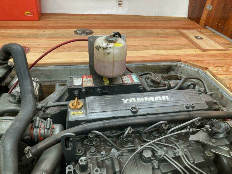 2000 Seaworthy Downeast 28