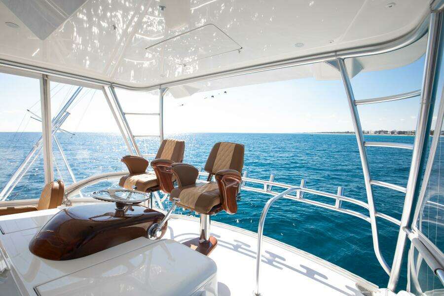 Viking 48 - Dorothy Marie - Flybridge Helm Seats