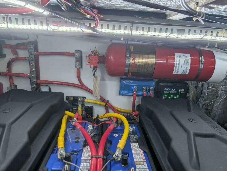 1996 Carver 455 Aft Cabin