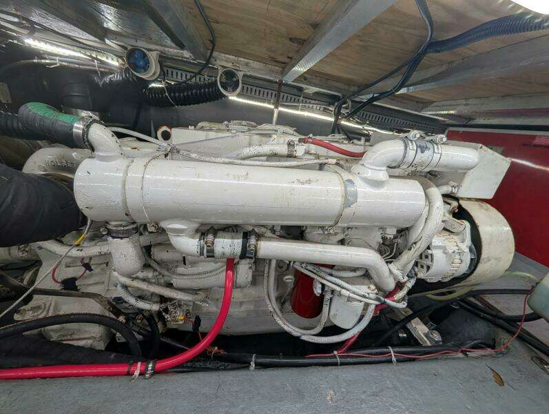 Carver 455 Aft Cabin