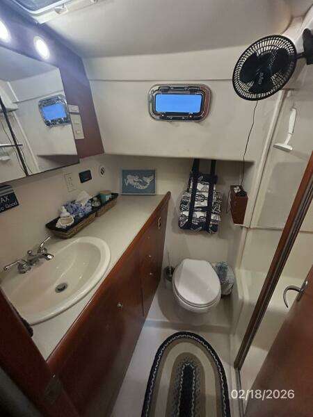 43' Mainship guest stateroom head