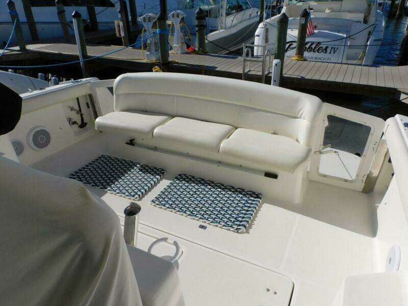 1995 Tiara Yachts 3500 Express