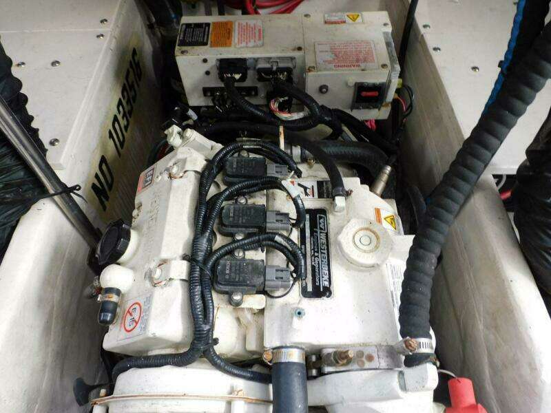 1995 Tiara Yachts 3500 Express