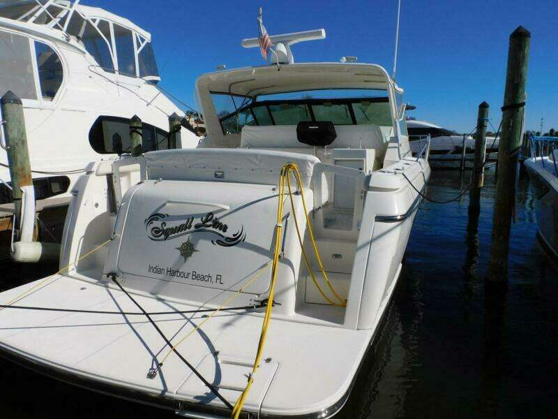 1995 Tiara Yachts 3500 Express