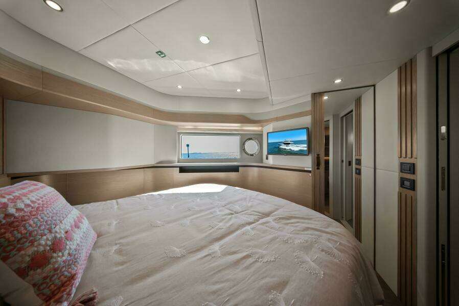 2025 Absolute Navetta 53 - Stateroom