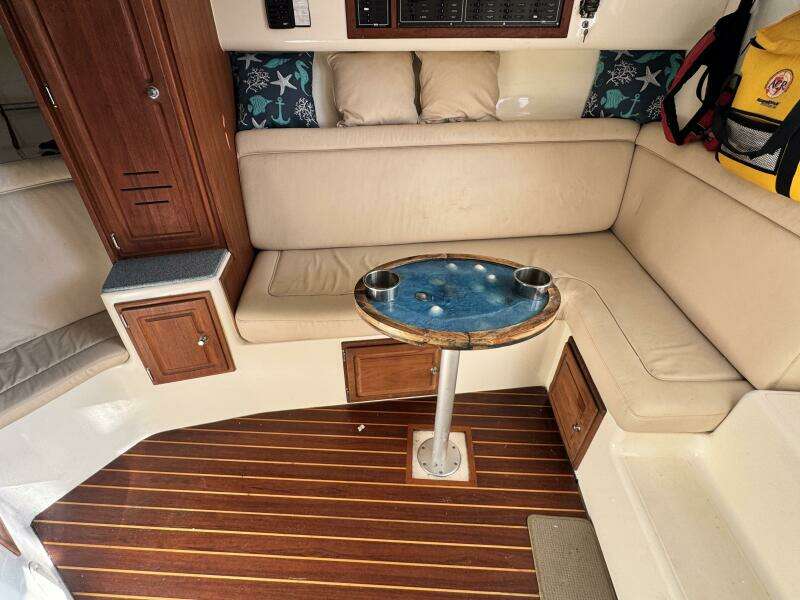 2002 Carolina Classic 35 Express