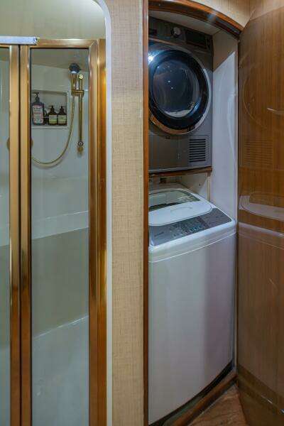 2006 Viking 56 "Scandaloso"