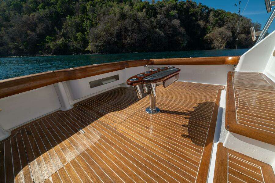 2006 Viking 56 "Scandaloso"