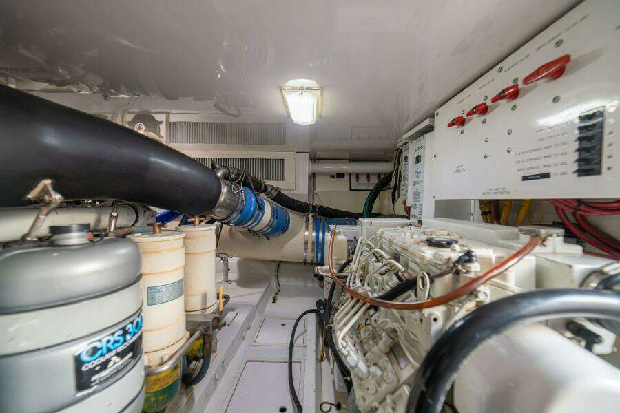 2006 Viking 56 "Scandaloso"