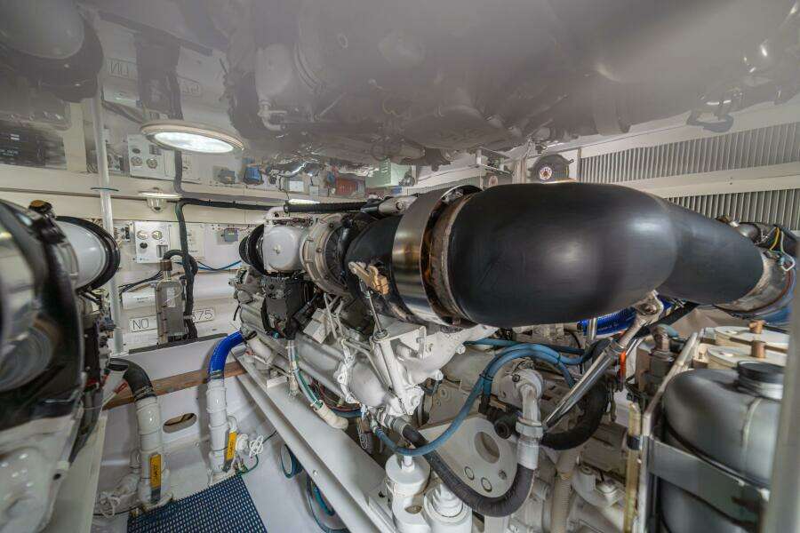 2006 Viking 56 "Scandaloso"