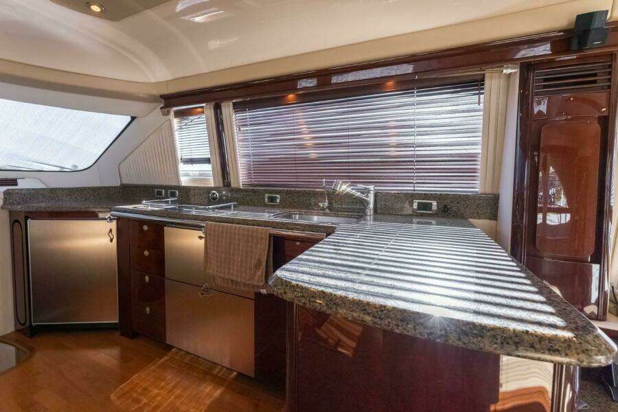 2008 Sea Ray 58 Sedan Bridge