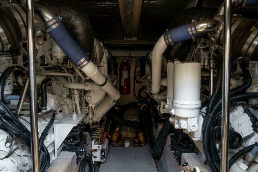 2008 Sea Ray 58 Sedan Bridge