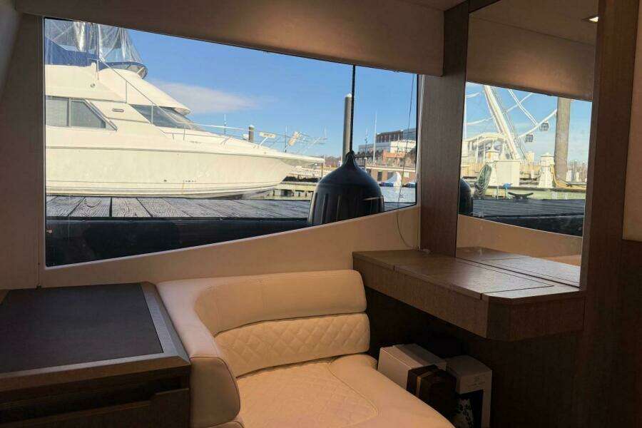 2019 Galeon 470 Sky
