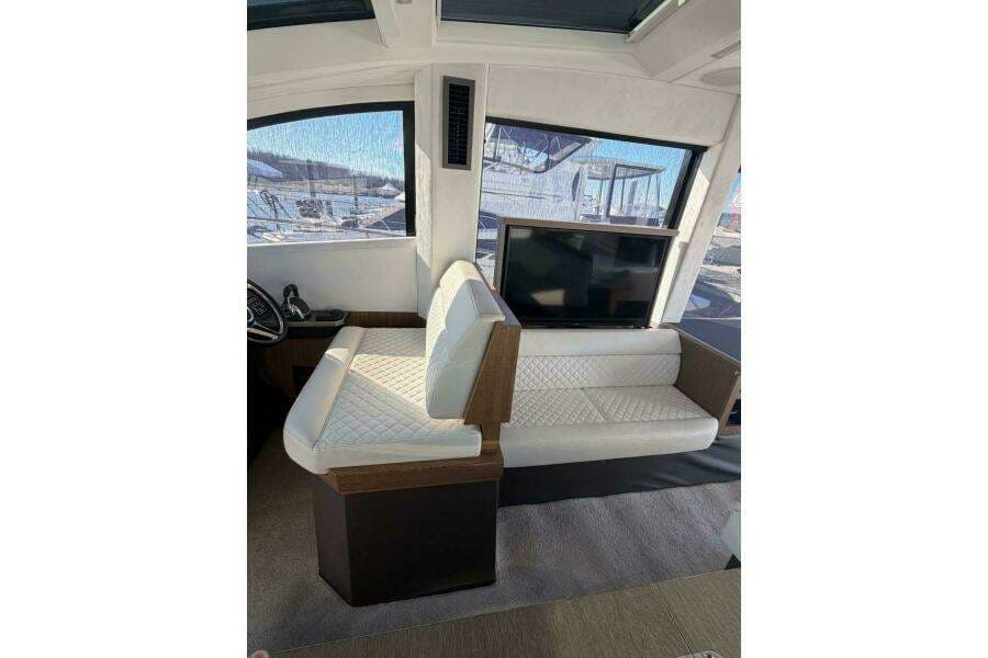 2019 Galeon 470 Sky