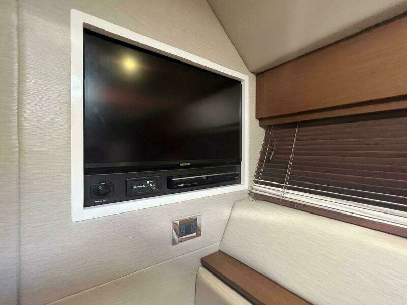 2014 Sea Ray 410 Sundancer