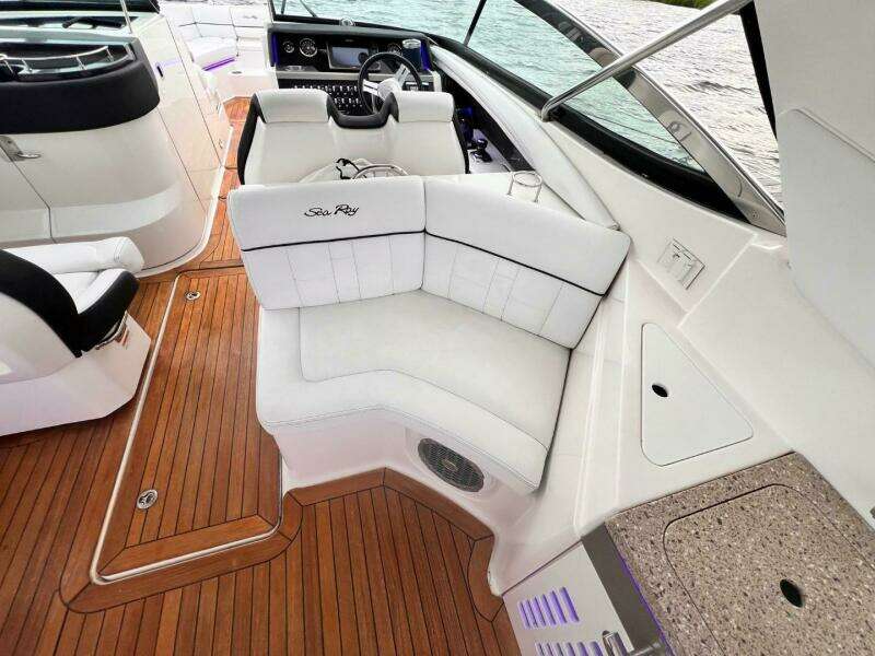 2014 Sea Ray SLX 350