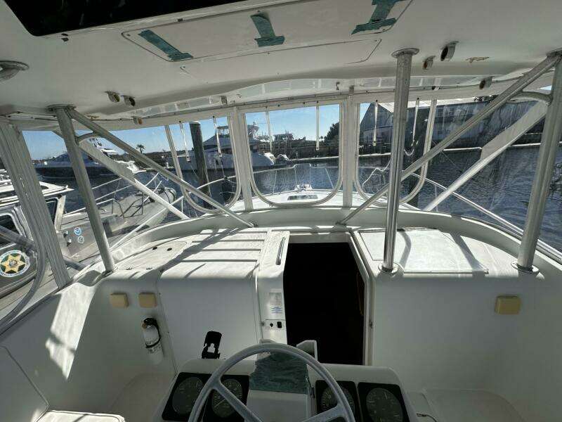 1997 Luhrs 32 Open