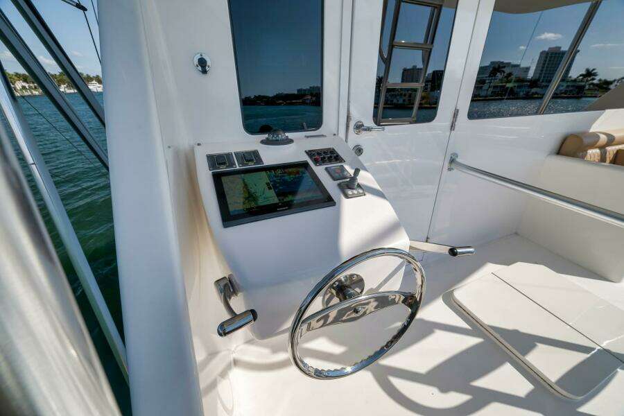 2011 Viking 76 Enclosed Bridge- TEUSEAS- Flybridge Mezzanine