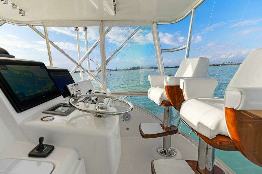 2013 Tiara Yachts 3900 Convertible