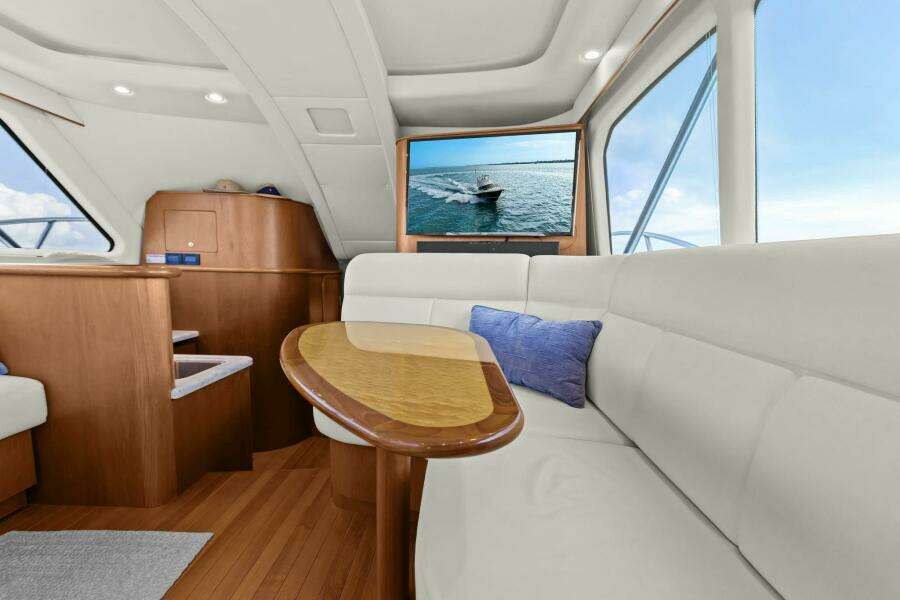 2013 Tiara Yachts 3900 Convertible