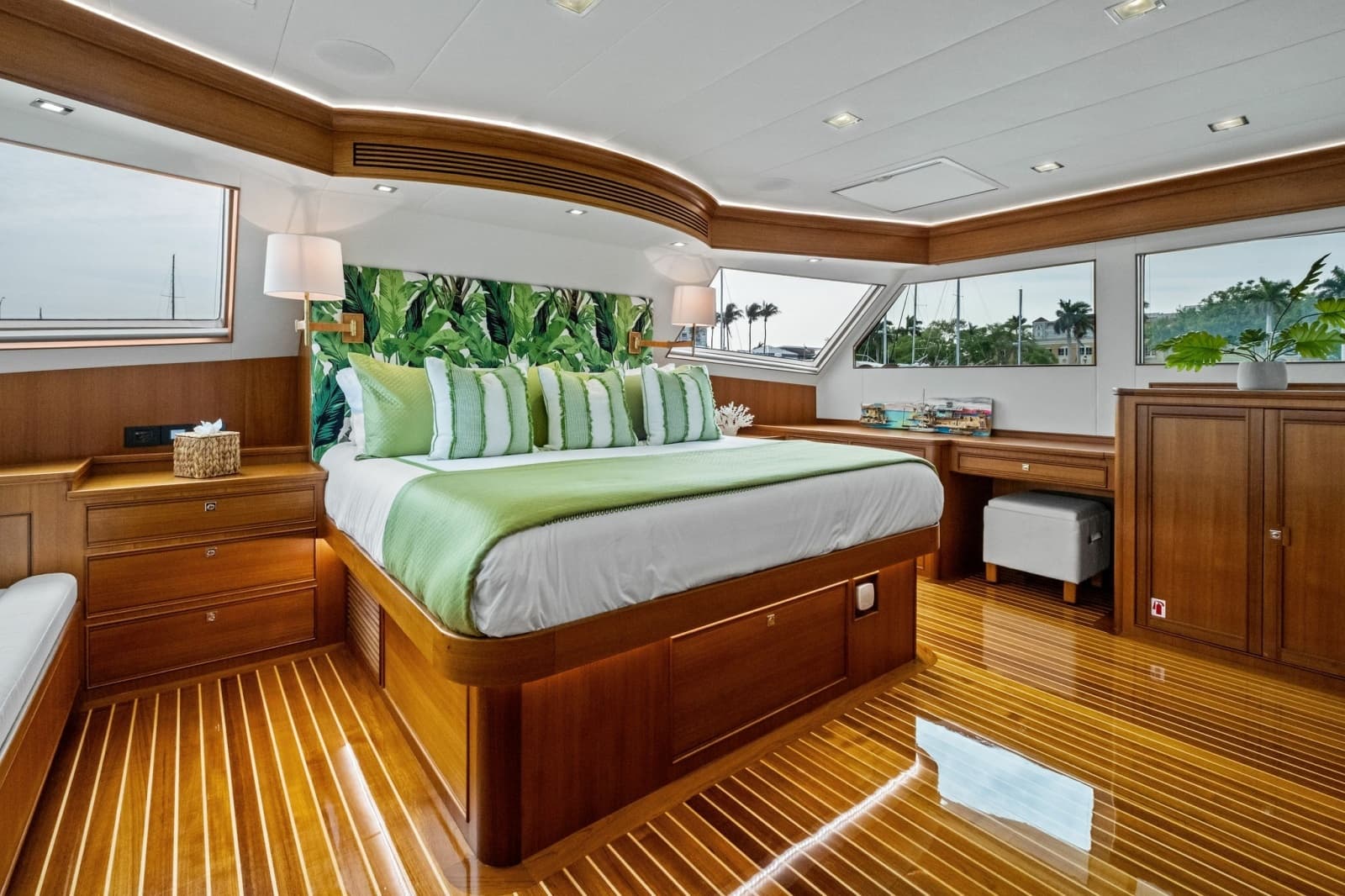 2024 Marlow 90 V - Artemis II