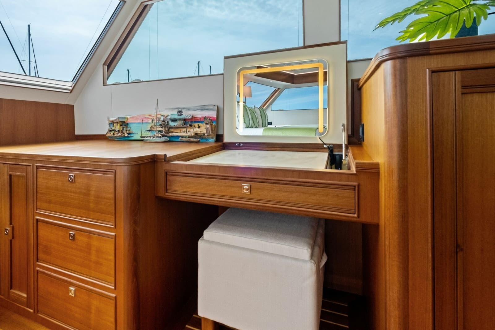 2024 Marlow 90 V - Artemis II