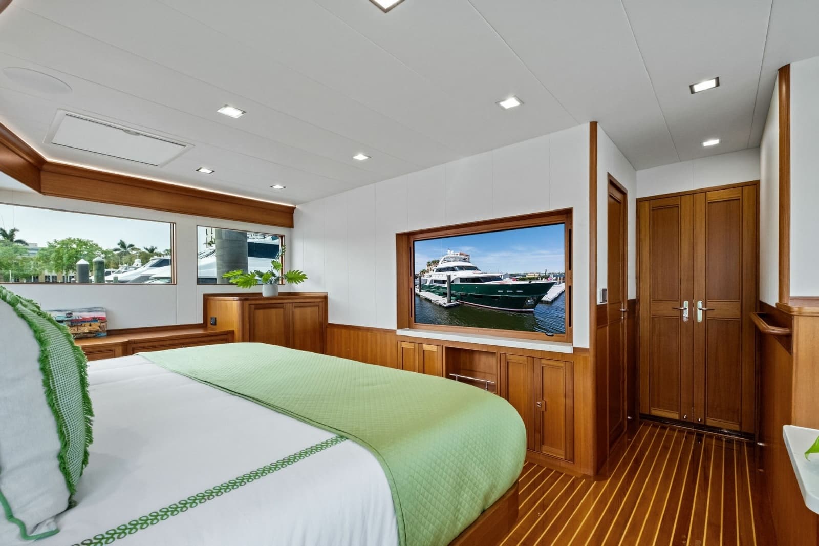2024 Marlow 90 V - Artemis II