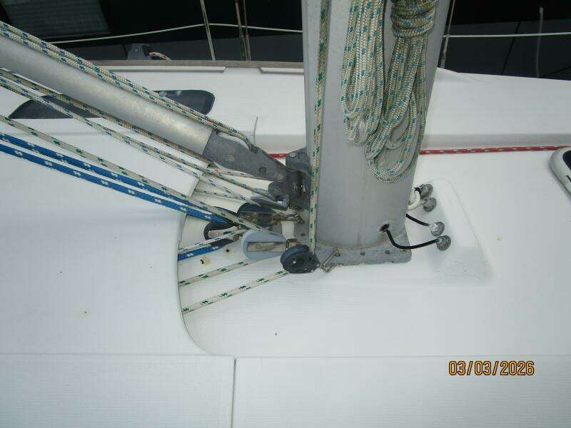 35' Beneteau mast base1
