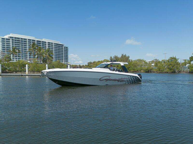 2025 Cigarette Auroris