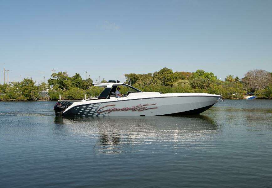 2025 Cigarette Auroris