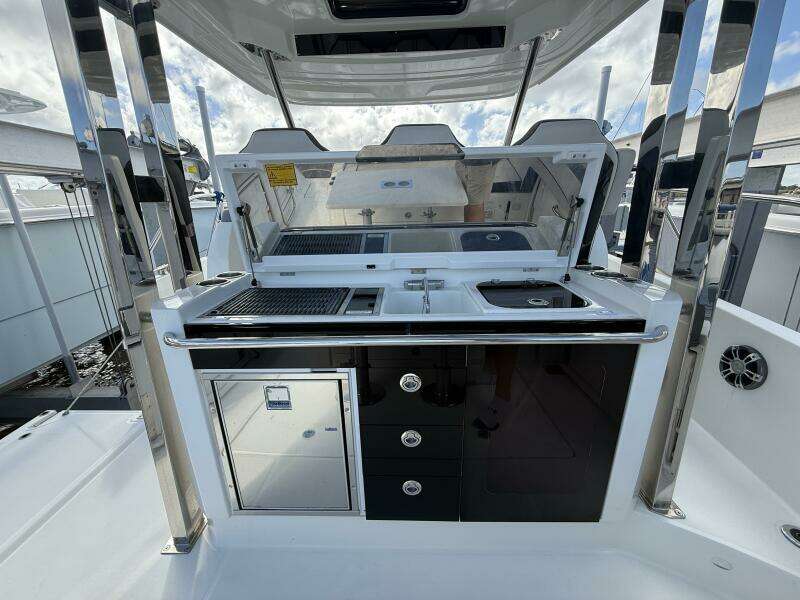 2022 Jeanneau 10.5 Leader WA