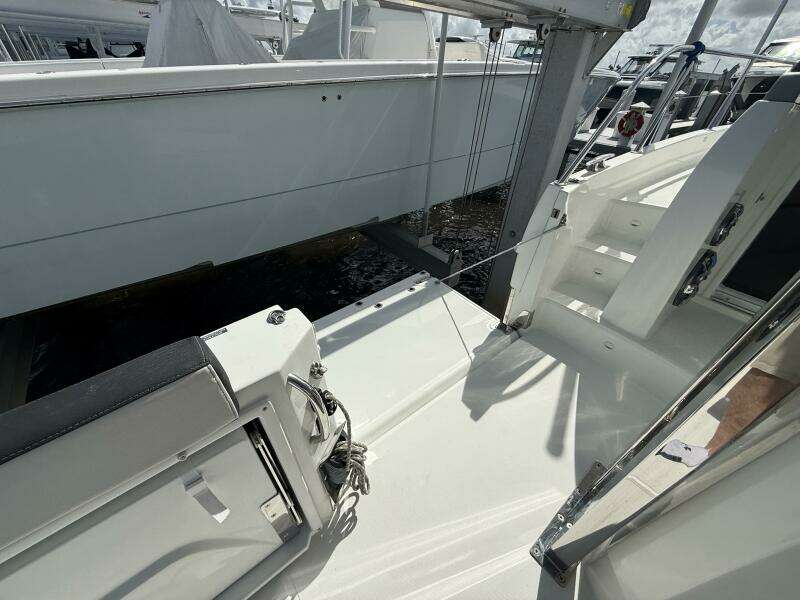 2022 Jeanneau 10.5 Leader WA