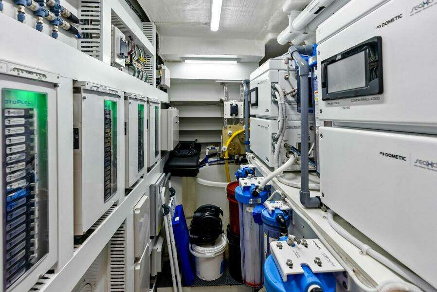 2024 Ocean Alexander 35 Revolution