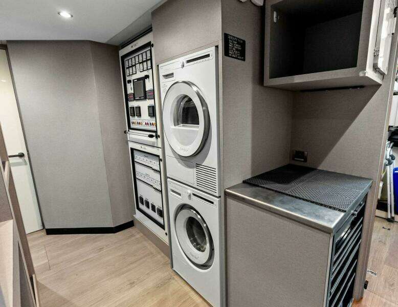 2024 Ocean Alexander 35 Revolution