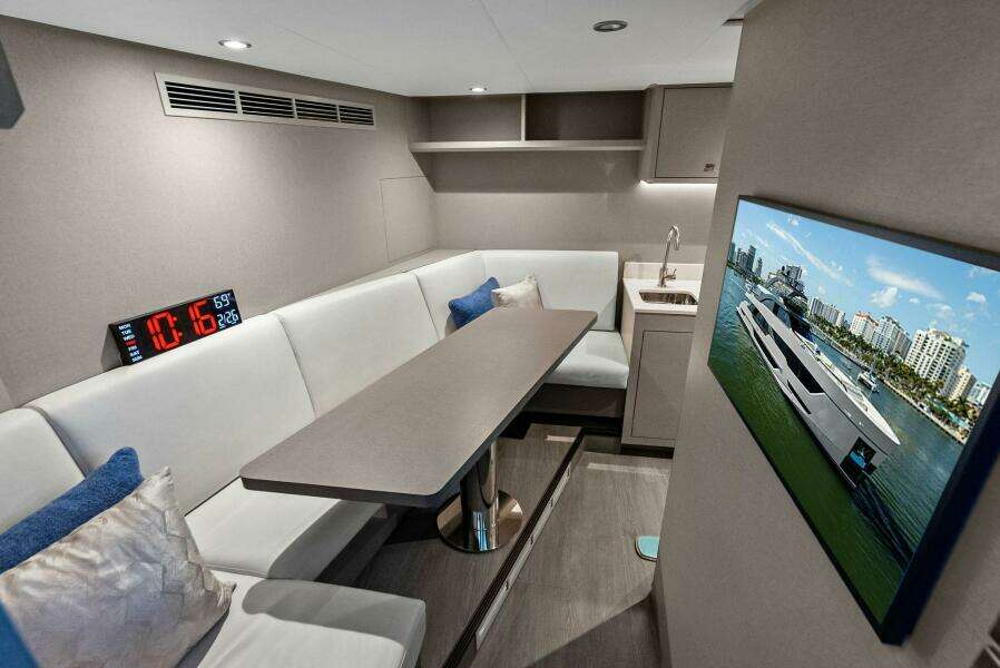 2024 Ocean Alexander 35 Revolution