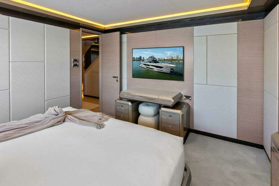 2024 Ocean Alexander 35 Revolution