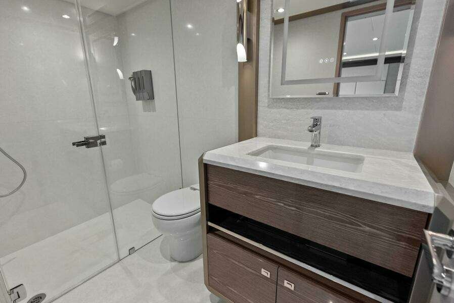 2024 Ocean Alexander 35 Revolution