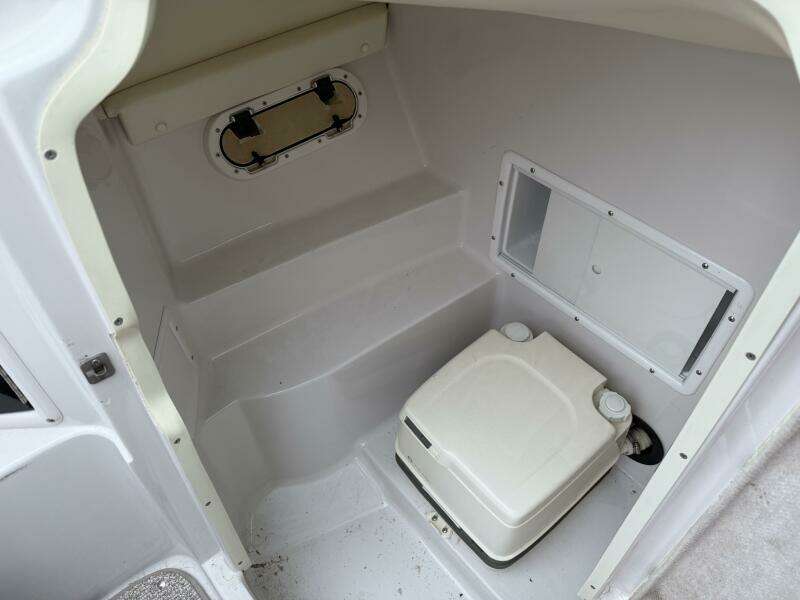 2005 Four Winns 250 Horizon