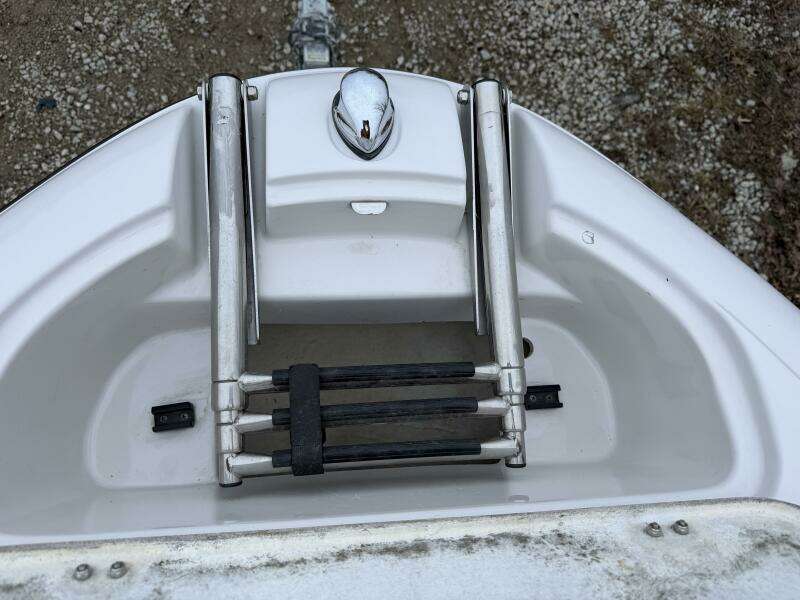 2005 Four Winns 250 Horizon