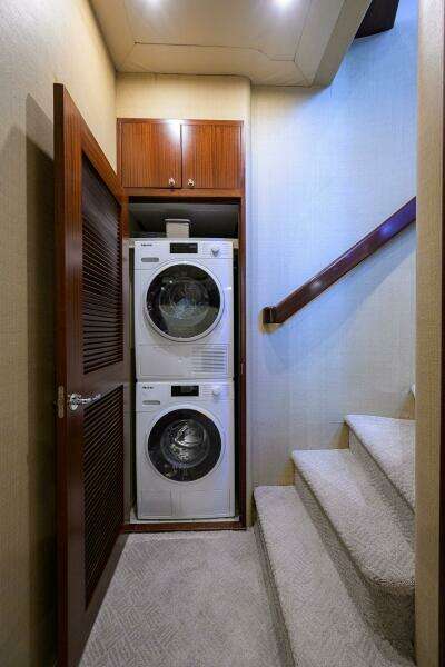 2005 Pacific Mariner 85