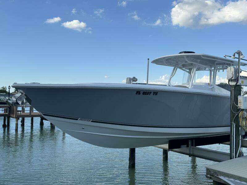 2024 Jupiter 38 HFS
