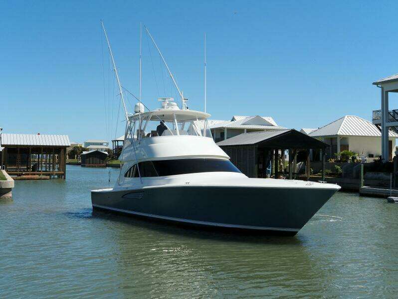 2017 Viking 52 Convertible 